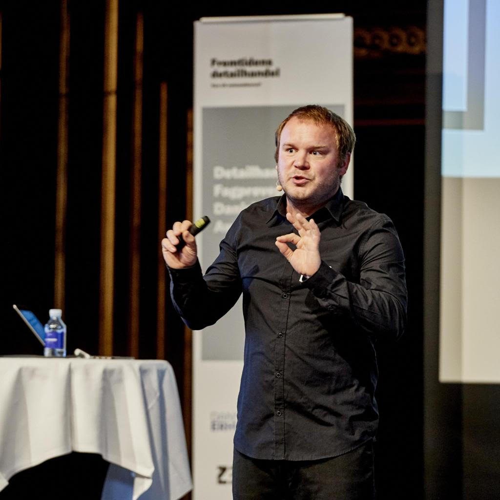 Workshop presentation by Digital Literacy team